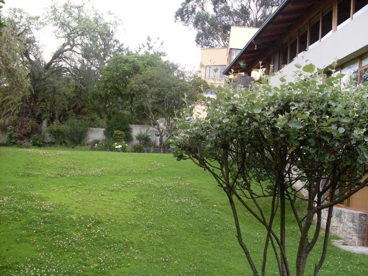 Foto Casa en Arriendo en Bellavista, Quito, Pichincha - U$D 3.000 - CAA6020 - BienesOnLine
