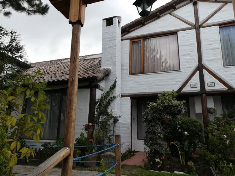 Foto Casa en Arriendo en Calderon, Quito, Pichincha - U$D 320 - CAA27782 - BienesOnLine