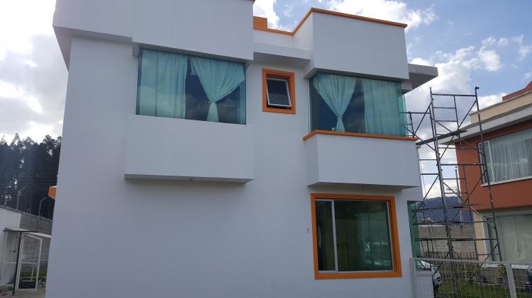 Foto Casa en Arriendo en Alangasi, Rumiahui, Pichincha - U$D 400 - CAA26877 - BienesOnLine