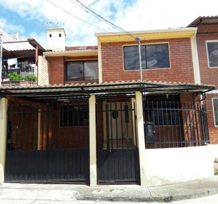 Foto Casa en Venta en colegio borja, Cuenca, Azuay - U$D 89.000 - CAV23292 - BienesOnLine