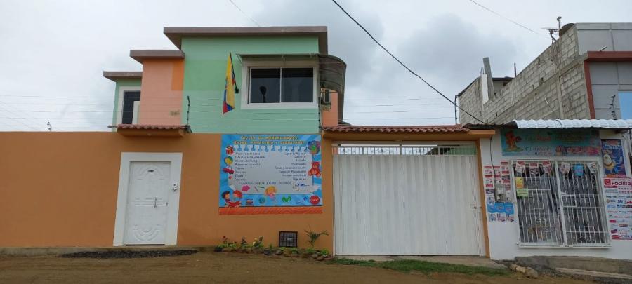 Foto Casa en Venta en Eloy Alfaro, montecristi, Manabi - U$D 110.000 - CAV34256 - BienesOnLine