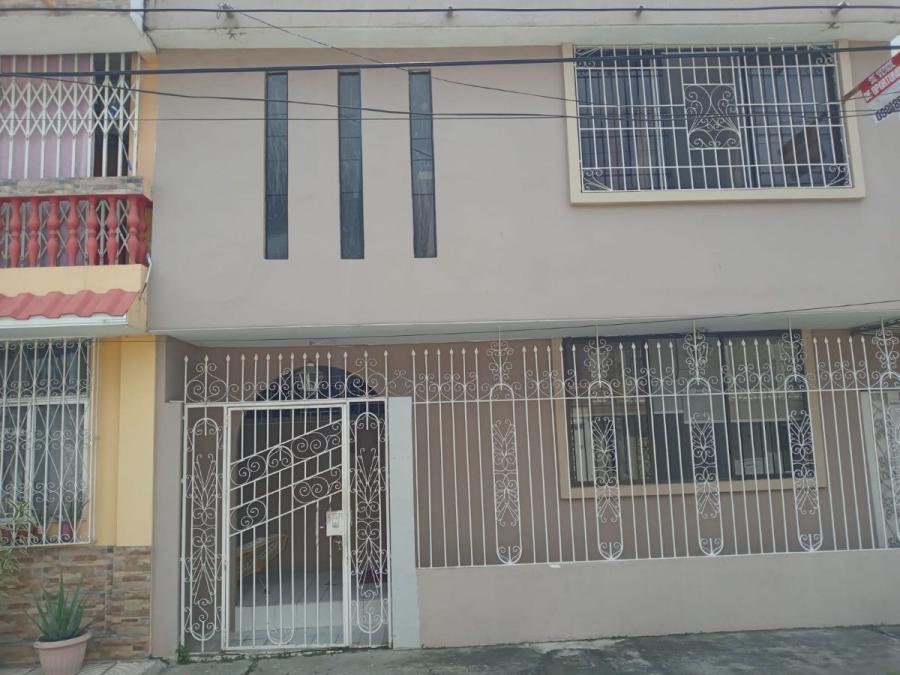 Foto Casa en Venta en Ximena, Guayaquil, Guayas - U$D 75.000 - CAV33840 - BienesOnLine