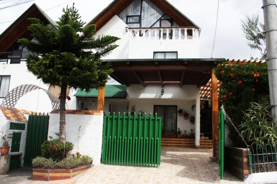 Foto Casa en Venta en calderon, Quito, Pichincha - U$D 165.000 - CAV39452 - BienesOnLine