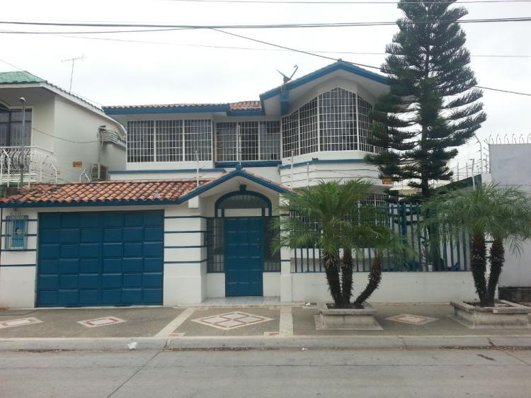 Foto Casa en Venta en Guayaquil, Guayas - U$D 350.000 - CAV19881 - BienesOnLine
