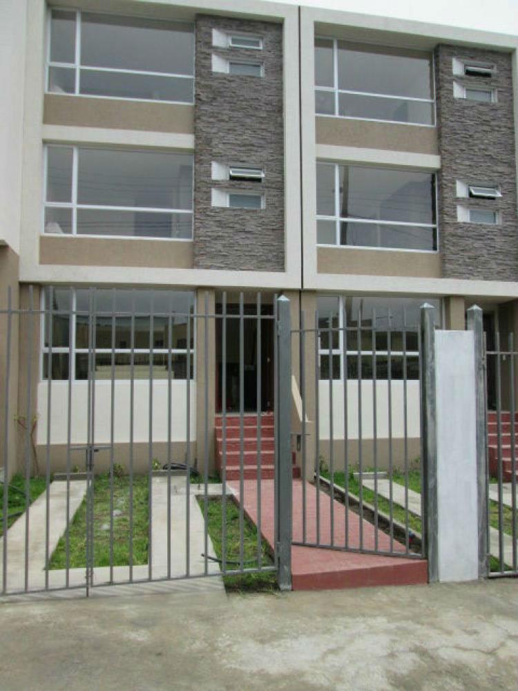 Foto Casa en Venta en Huachi Chico, Ambato, Tungurahua - U$D 94.000 - CAV20169 - BienesOnLine
