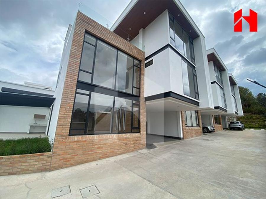 Foto Casa en Venta en CHALLUABAMBA, Cuenca, Azuay - U$D 209.000 - CAV37341 - BienesOnLine