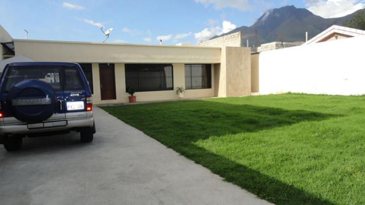 Foto Casa en Venta en Otavalo, Imbabura - U$D 180.000 - CAV13663 - BienesOnLine