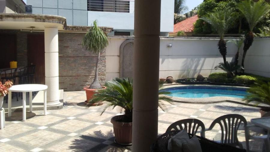 Foto Casa en Venta en Samborondn, Guayaquil, Guayas - U$D 350.000 - CAV30618 - BienesOnLine