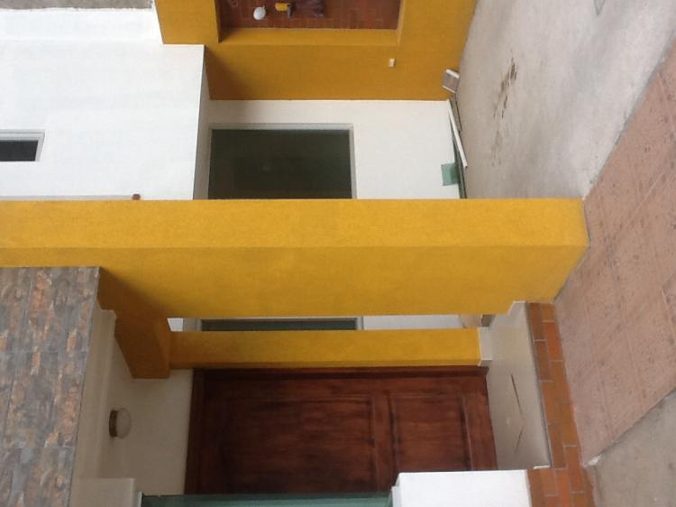 Foto Casa en Venta en Quito, Pichincha - U$D 110.000 - CAV22535 - BienesOnLine