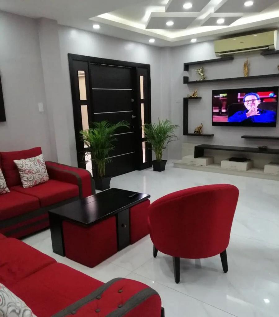 Home in Metric Way