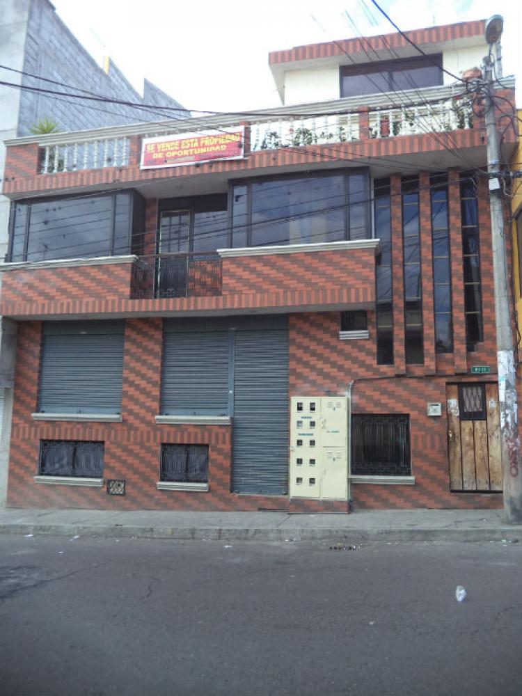 Foto Casa en Venta en CARCELEN, Quito, Pichincha - U$D 110.000 - CAV13891 - BienesOnLine