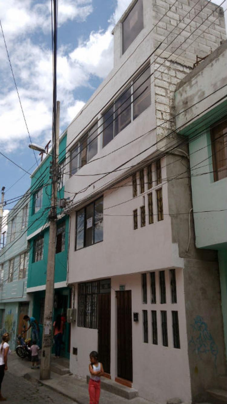 Foto Casa en Venta en CARAPUNGO, Quito, Pichincha - U$D 90.000 - CAV23611 - BienesOnLine