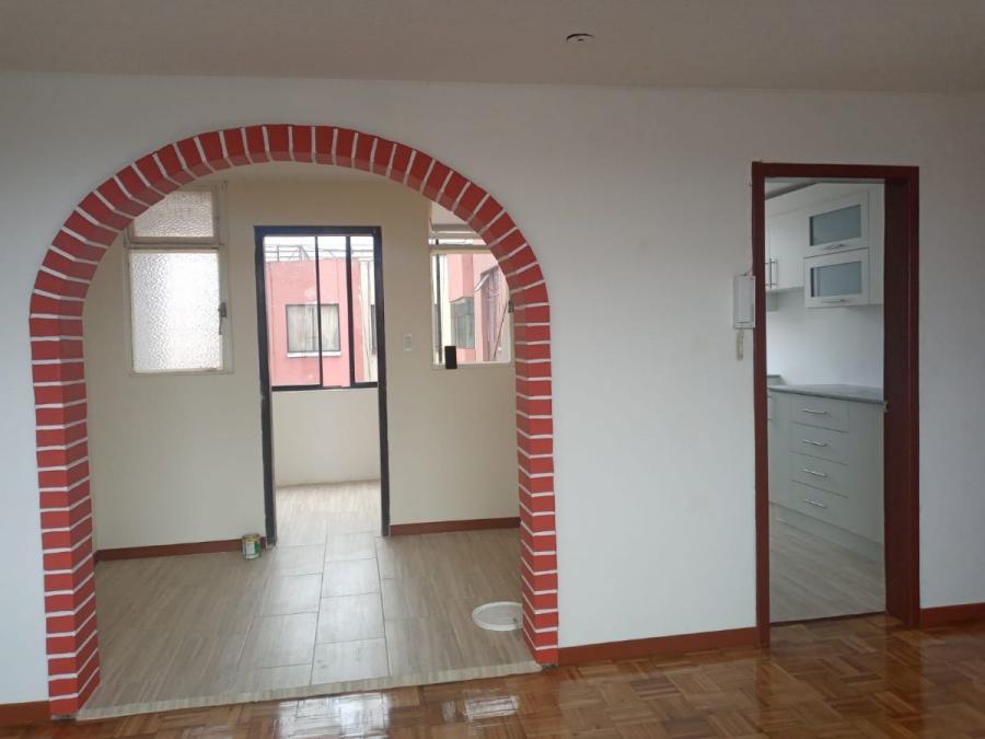 Foto Departamento en Venta en Chaupicruz, Quito, Pichincha - U$D 67.000 - DEV37776 - BienesOnLine