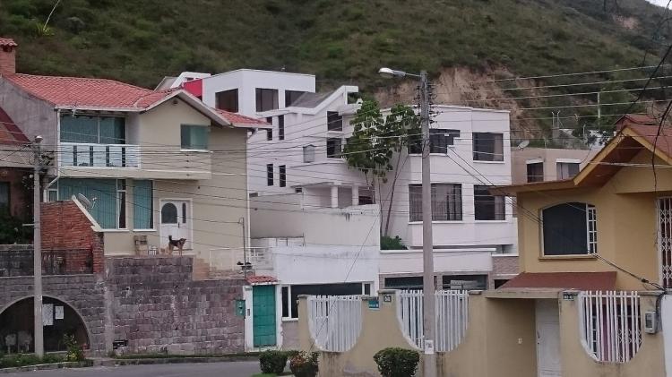Foto Casa en Venta en El Condado, Quito, Pichincha - U$D 350.000 - CAV24881 - BienesOnLine