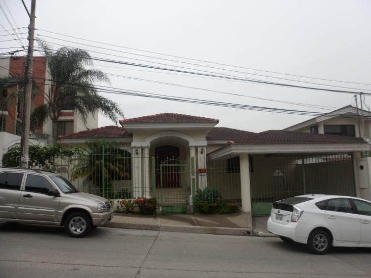 Foto Casa en Venta en Guayaquil, Guayas - U$D 260.000 - CAV15729 - BienesOnLine