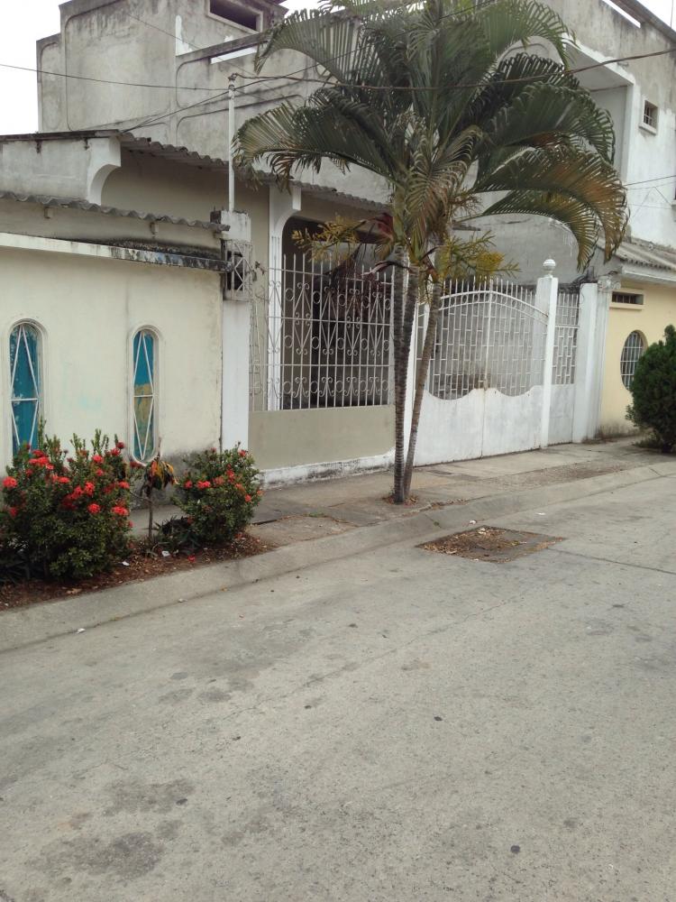 Foto Casa en Venta en Tarqui, Guayaquil, Guayas - U$D 60.000 - CAV11672 - BienesOnLine