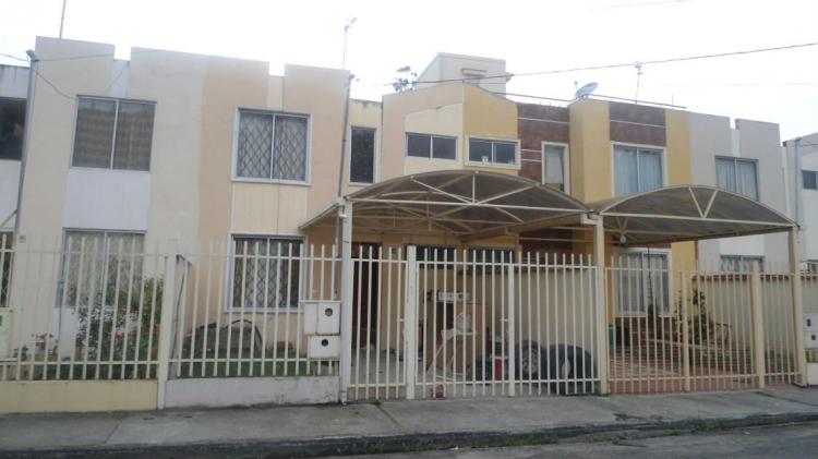Foto Casa en Venta en Loja, Loja - U$D 73.000 - CAV16107 - BienesOnLine