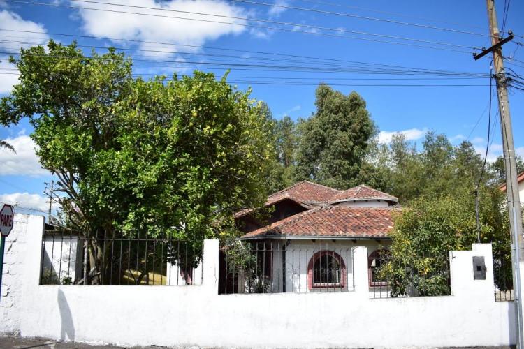 Foto Casa en Venta en Quito, SAN RAFAEL, Pichincha - U$D 295.000 - CAV27907 - BienesOnLine