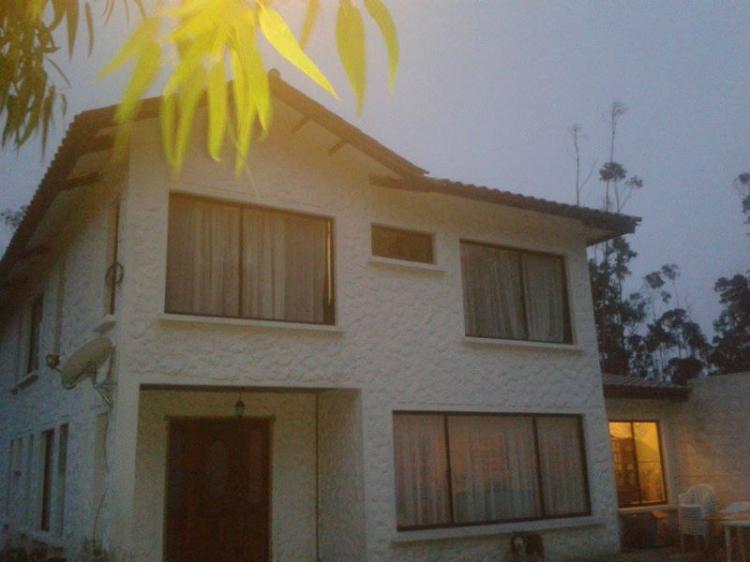 Foto Casa en Venta en SAN ANTONIO, , Pichincha - U$D 250.000 - CAV13872 - BienesOnLine