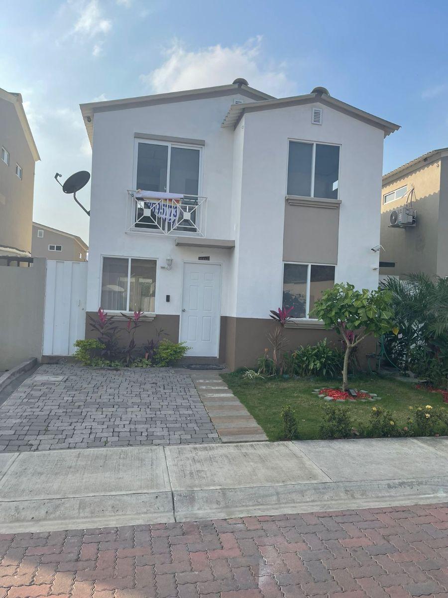 Foto Casa en Venta en Daule, Guayaquil, Guayas - U$D 105.000 - CAV34818 - BienesOnLine