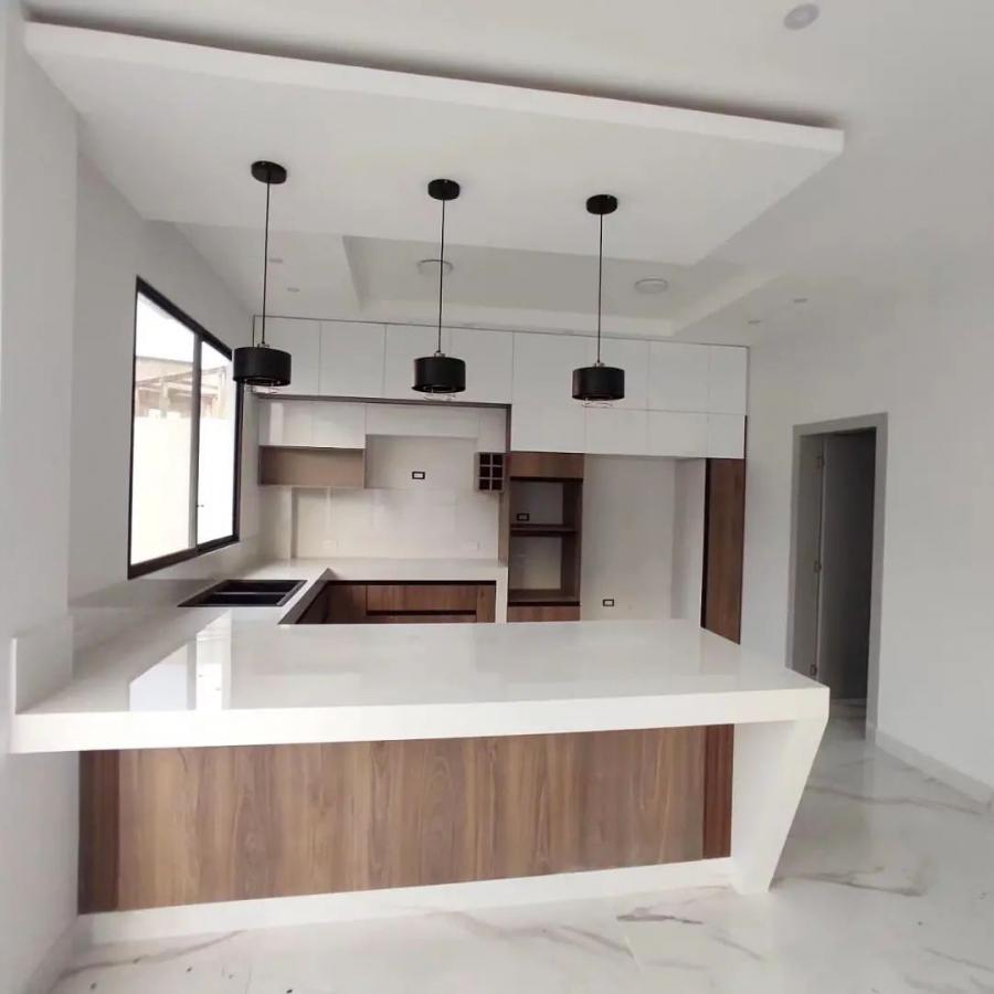 Foto Casa en Venta en Samborondn, Guayaquil, Guayas - U$D 245.000 - CAV38300 - BienesOnLine