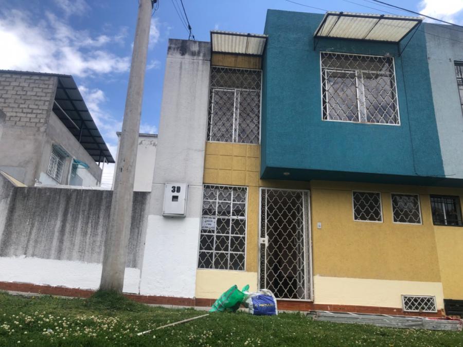 Foto Casa en Venta en Quitumbe, Quito, Pichincha - U$D 41.500 - CAV35826 - BienesOnLine
