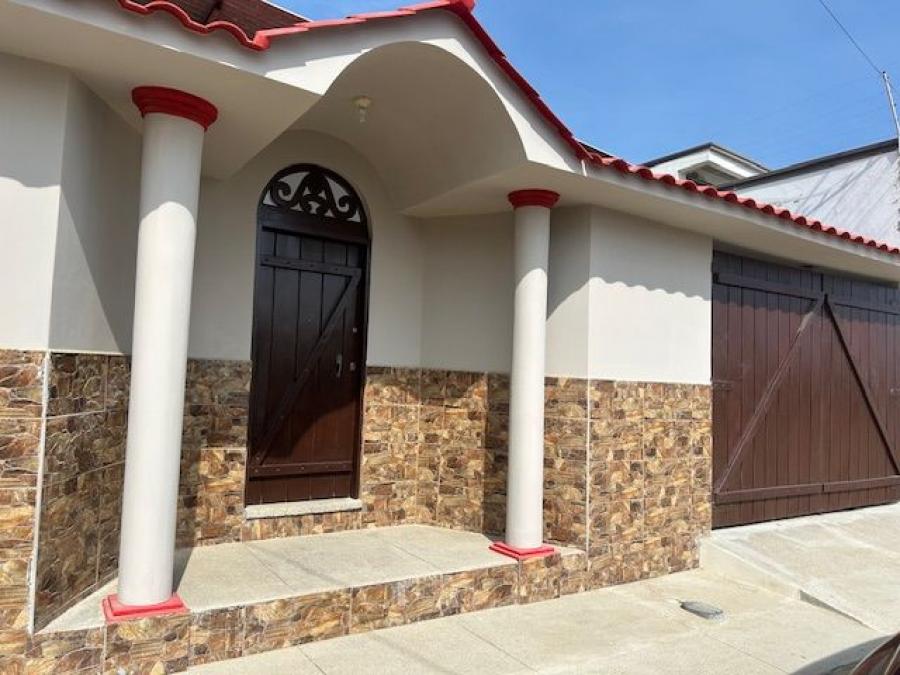 Foto Casa en Venta en SALINAS, PUERTA DEL SOL 1, Santa Elena - U$D 67.500 - CAV38850 - BienesOnLine