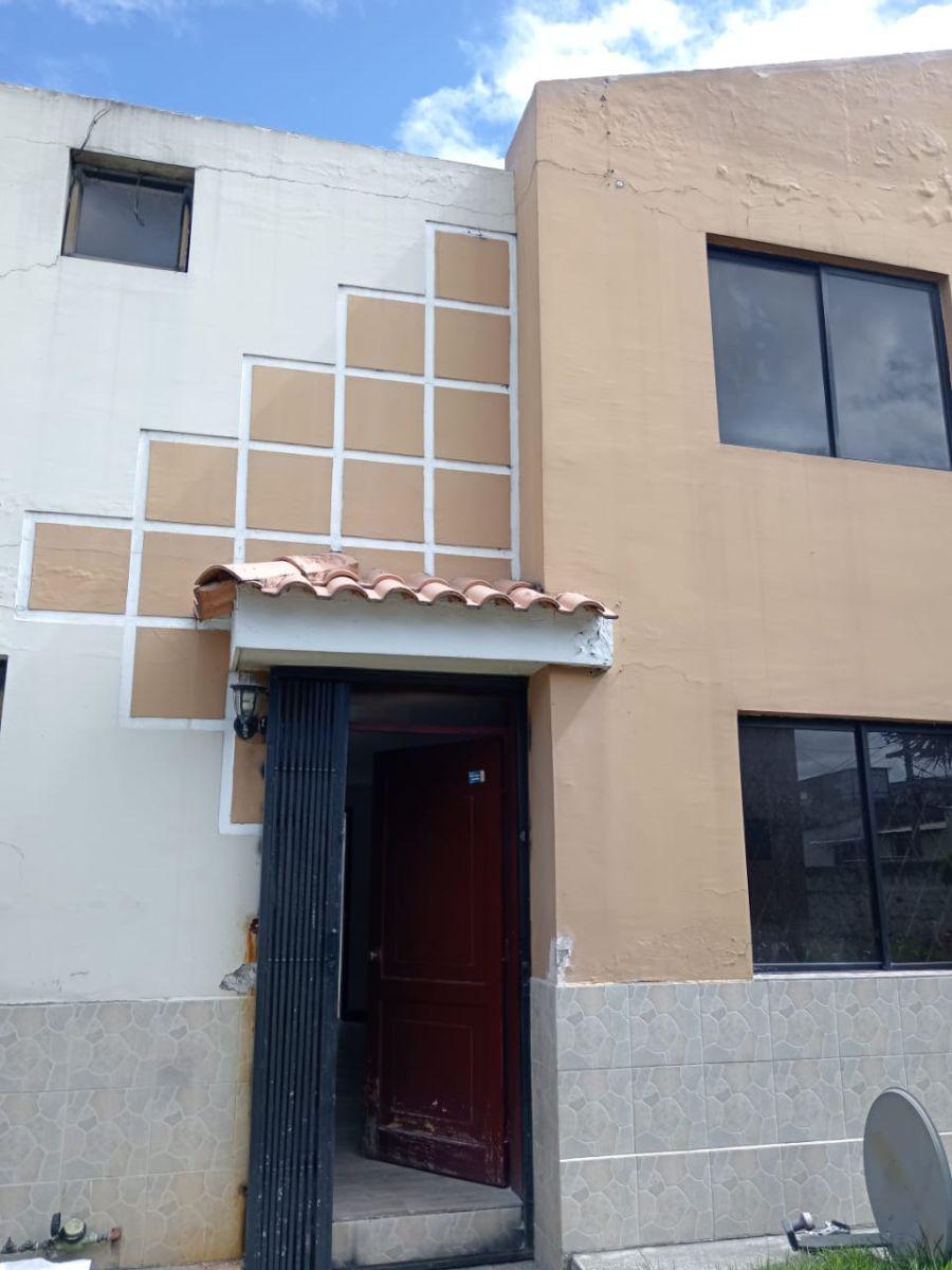 Foto Casa en Venta en SOLANDA, Quito, Pichincha - U$D 68.000 - CAV37720 - BienesOnLine