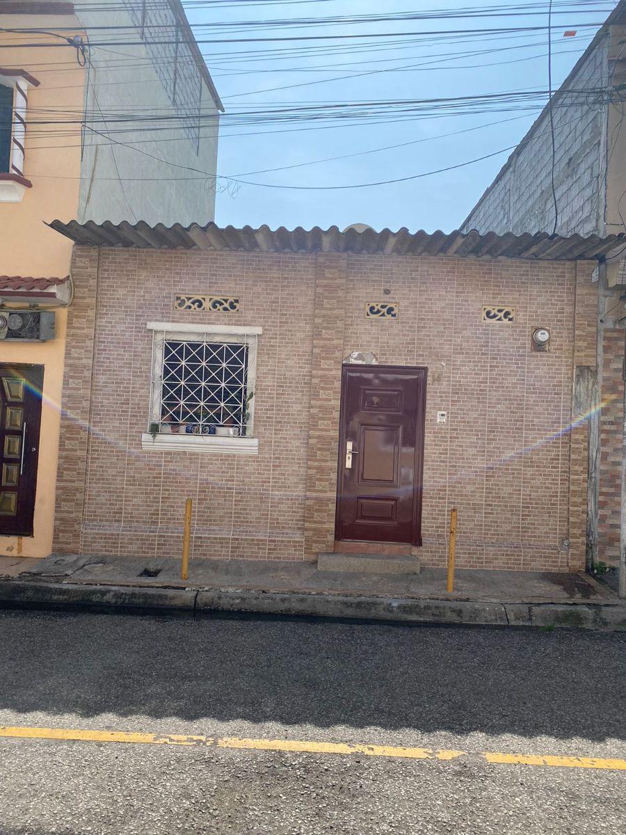 Foto Casa en Venta en Orquideas, Guayaquil, Guayas - U$D 79.000 - CAV34353 - BienesOnLine
