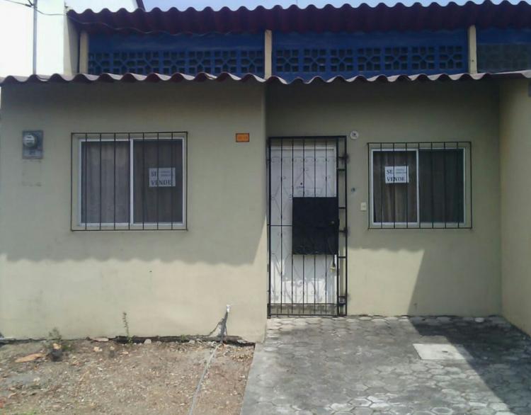 Foto Casa en Venta en Pascuales, Guayaquil, Guayas - U$D 40.000 - CAV26092 - BienesOnLine
