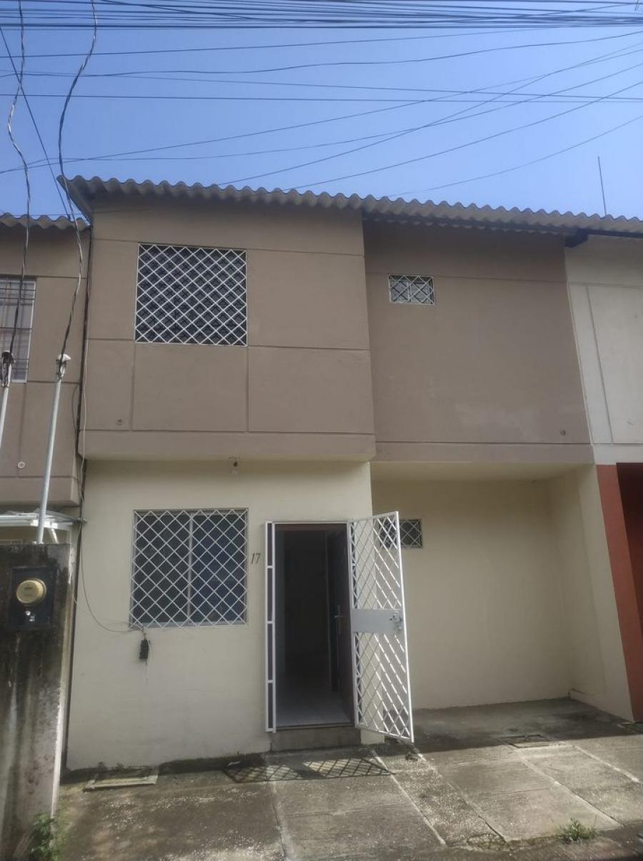 Foto Casa en Venta en Tarqui, Guayaquil, Guayas - U$D 68.000 - CAV36733 - BienesOnLine