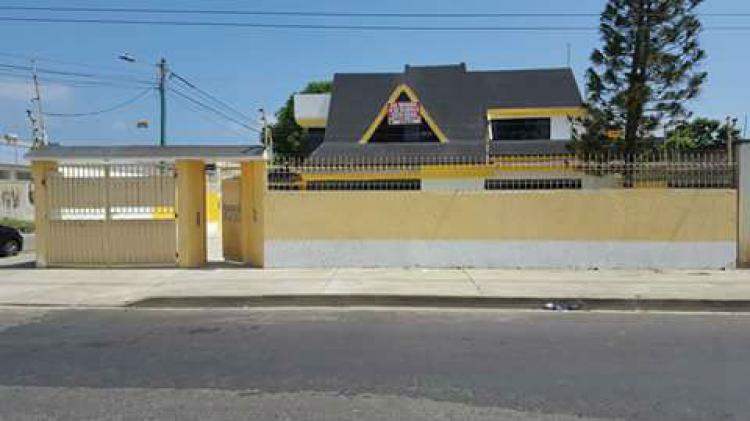 Foto Casa en Venta en 9 de mayo, Machala, El Oro - U$D 130 - CAV25004 - BienesOnLine