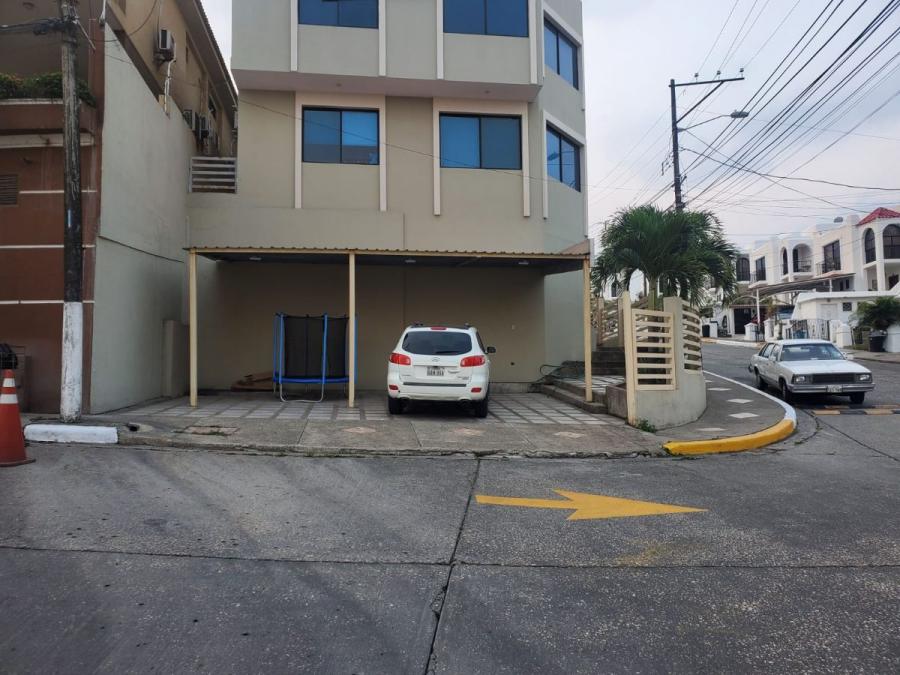 Foto Departamento en Venta en Tarqui, Guayaquil, Guayas - U$D 188.000 - DEV36109 - BienesOnLine