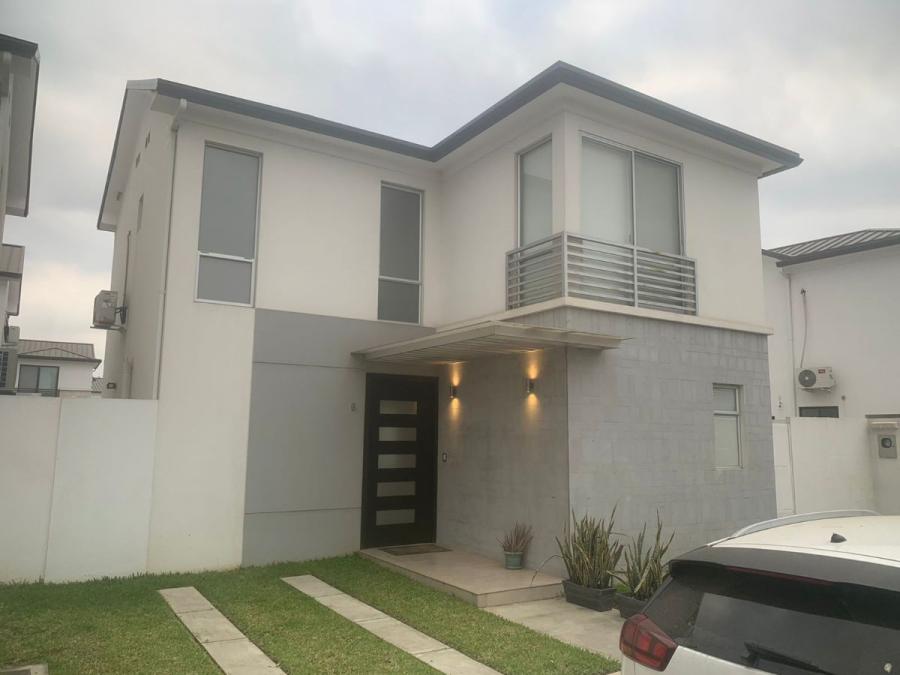 Foto Casa en Venta en Daule, Guayas - U$D 169.700 - CAV36583 - BienesOnLine