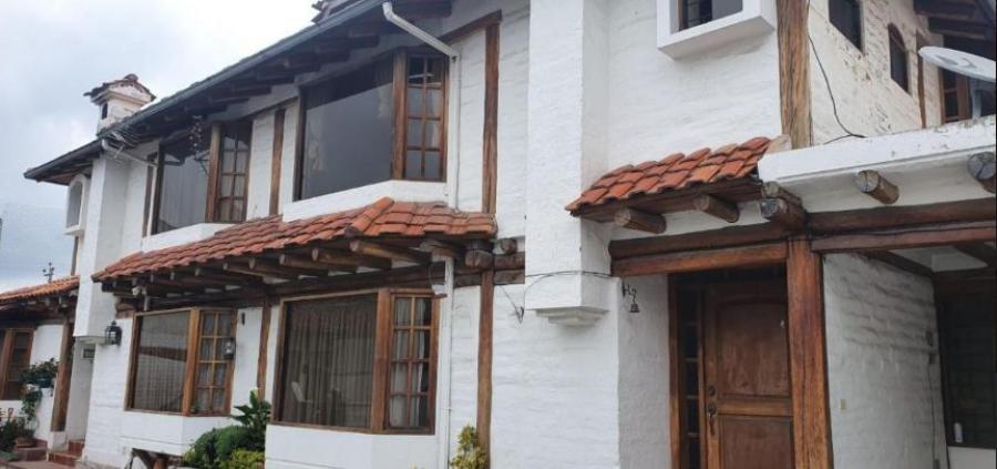 Foto Casa en Venta en Quito, Pichincha - U$D 160.000 - CAV37245 - BienesOnLine