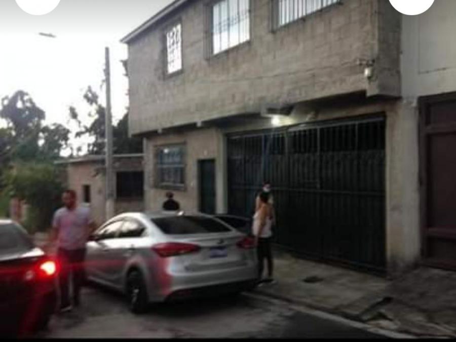 Foto Casa en Venta en Urbanización Arizona, Santa Ana, Santa Ana - U$D 125.000 - CAV229 - BienesOnLine