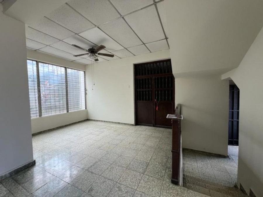 Foto Casa en Venta en Santa Ana, Santa Ana - U$D 350.000 - CAV1011 - BienesOnLine