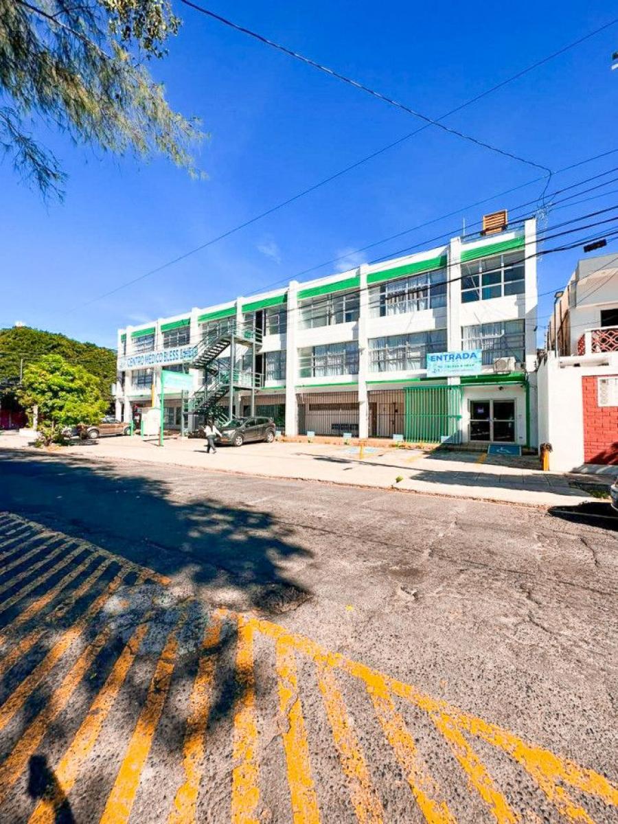 Foto Edificio en Venta en San Salvador, San Salvador - U$D 2.000.000 - EDV814 - BienesOnLine