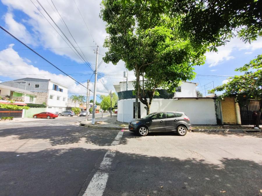 Foto Local en Alquiler en Colonia Miramonte, San Salvador - U$D 550 - LOA894 - BienesOnLine