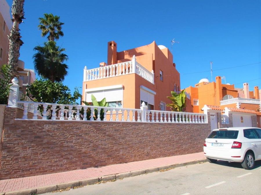 Foto Casa en Venta en Torrevieja, Alicante - € 149.900 - CAV11215 - BienesOnLine