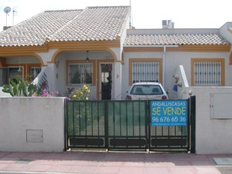 Foto Bungalow en Venta en Pilar de la Horadada, Alicante - € 185.000 - BUV2575 - BienesOnLine