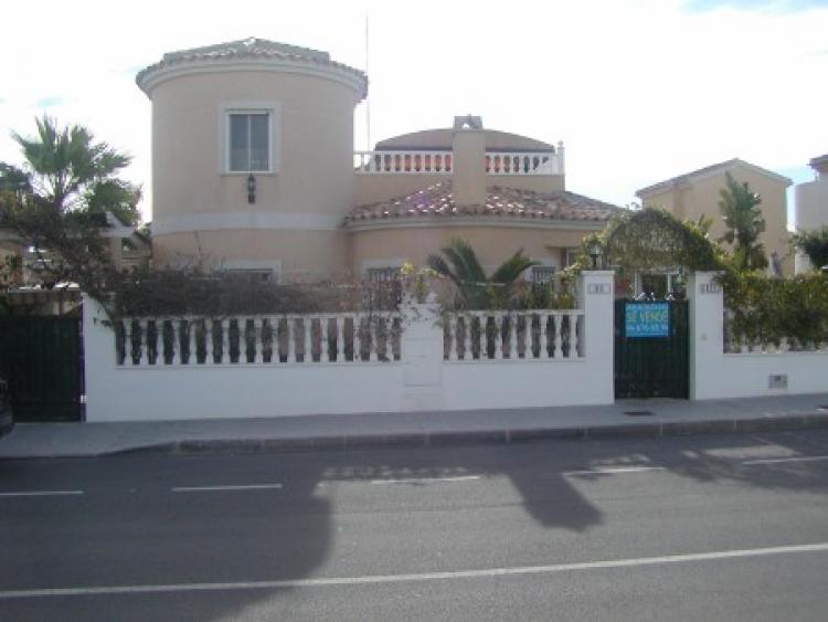 Foto Casa en Venta en Pilar de la Horadada, Alicante - € 225.000 - CAV2632 - BienesOnLine