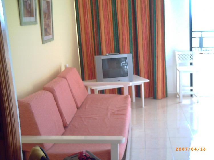 Foto Apartamento en Alquiler en Playa Paraiso, Tenerife - € 450 - APA55 - BienesOnLine