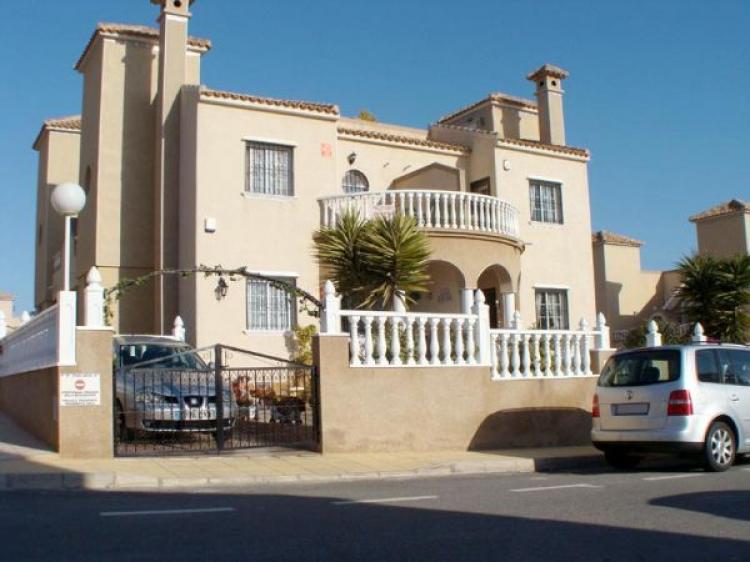 Foto Casa en Alquiler vacacional en El Galn, Orihuela Costa, Orihuela, Alicante - € 350 - CA6751 - BienesOnLine