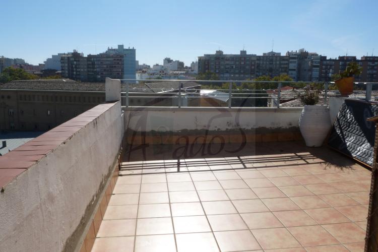 Foto Atico en Venta en Parque Pignatelli, ZARAGOZA, Zaragoza - € 190.000 - ATV9926 - BienesOnLine