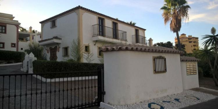Foto Casa en Venta en con orientacin sur en La Resinera, Estepona, Malaga - € 404.100 - CAV9375 - BienesOnLine