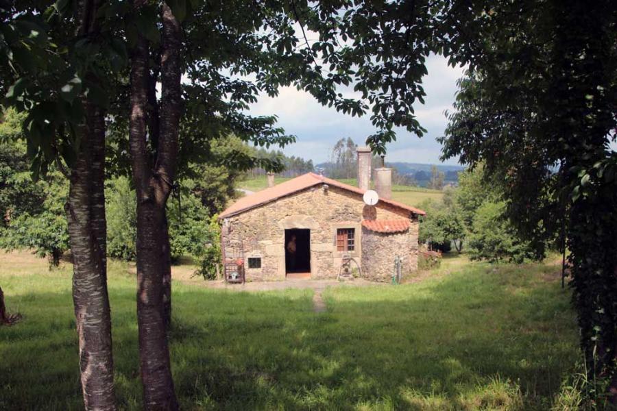 Foto Casa rural en Venta en lugar de Mortoares, Oza dos Ros, A Coruna - € 83.000 - V10875 - BienesOnLine