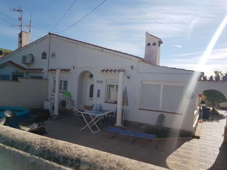 Foto Chalet en Venta en TORRETA FLORIDA, TORRETA FLORIDA, Alicante - € 116.000 - CHV9736 - BienesOnLine