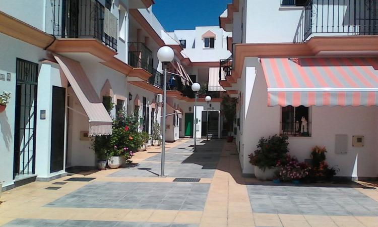Foto Apartamento en Alquiler en Chipiona, Cadiz - € 600 - APA9789 - BienesOnLine
