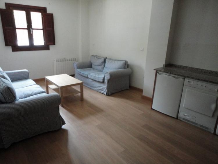 Foto Apartamento en Alquiler en Centro, Cuenca, Cuenca - € 400 - APA5605 - BienesOnLine